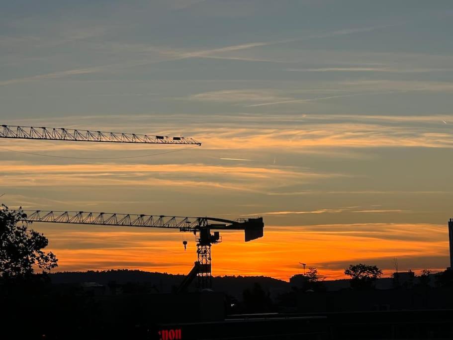 Traumhafte Attikawohnung Wallisellen Exteriör bild